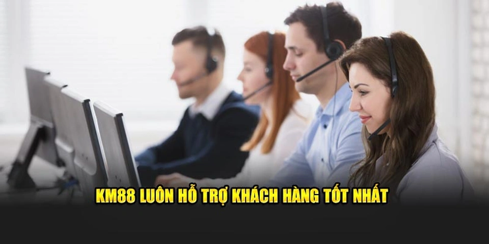 Đội ngũ CSKH luôn sẵn sàng hỗ trợ khách hàng 24/7